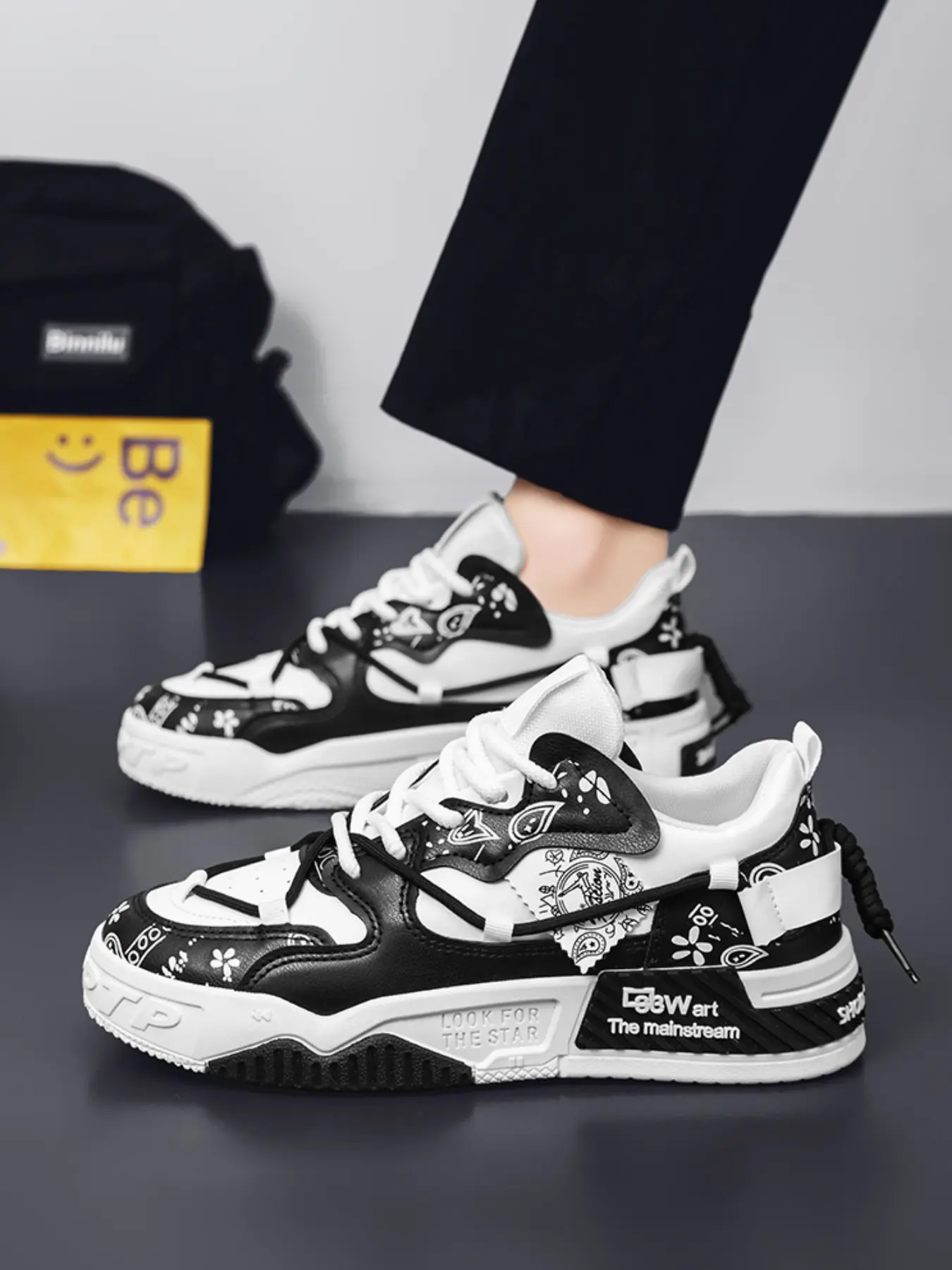 2026 New Retro Printed Platform Skate Shoes for Men & Teenagers, Double Drawstring Woven Satin Ribbon Decor, Color Block Patchwork, Thick Serrated Outsole, Non-Slip & Lightweight Sneakers, Ideal for Daily Commute, School, Hip Hop Street Style & Outdoor Ca
