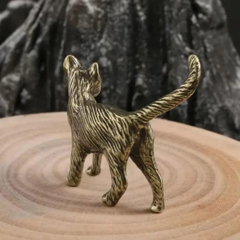 Retro Long Tailed Cat Brass Ornament Miniature Hand Carved Craft Vintage Tea Pet For Desktop Display Ideal Home Decoration With Rustic Country Style And Exquisite Metal Workmanship