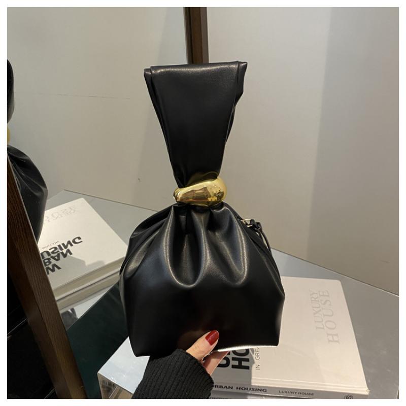 Retro Pleated Simple Niche Design Western Style Small Bag Women's Aesthetic Bucket