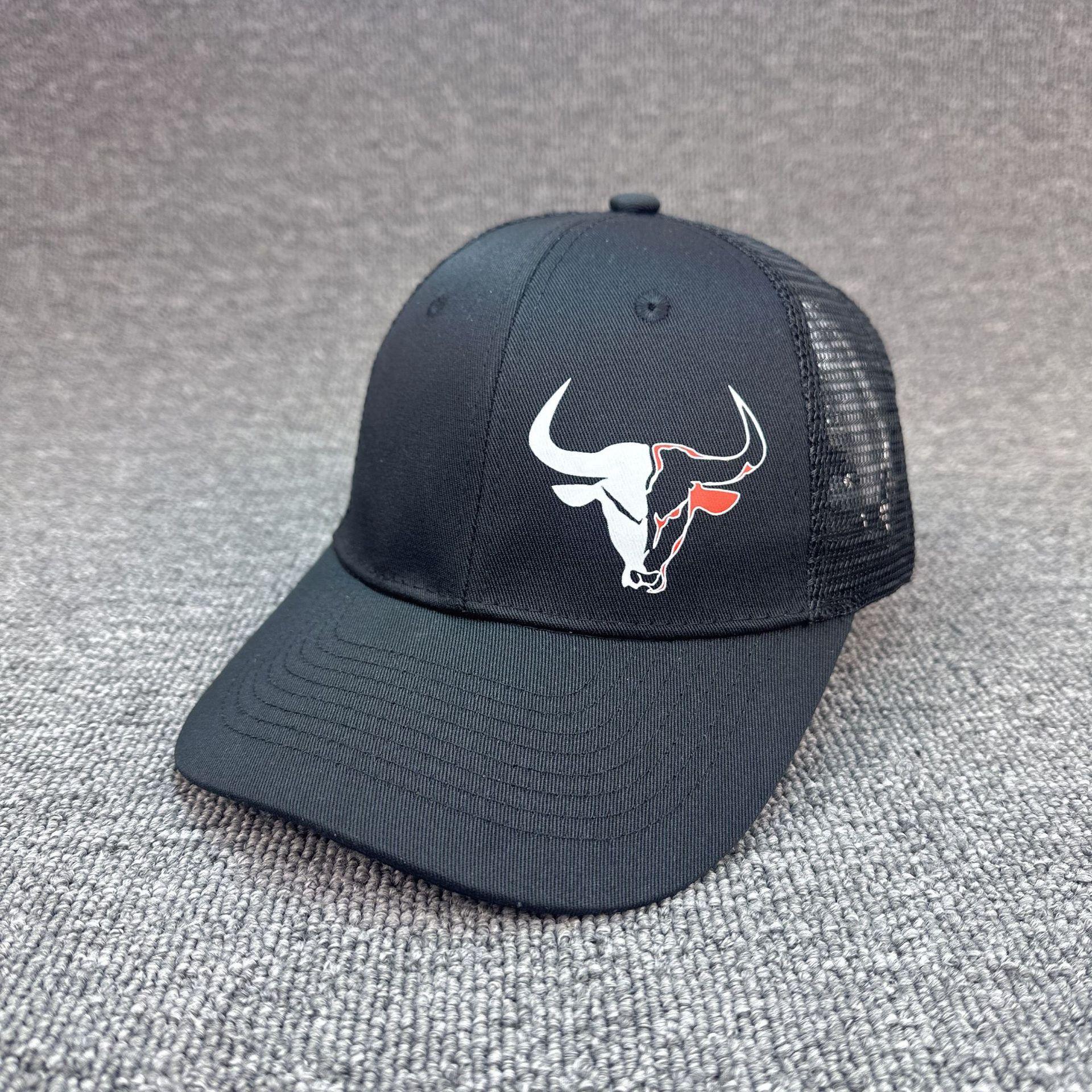 New cow head print sunshade mesh cap, casual baseball cap for European and American men and women, suitable for couples, versatile