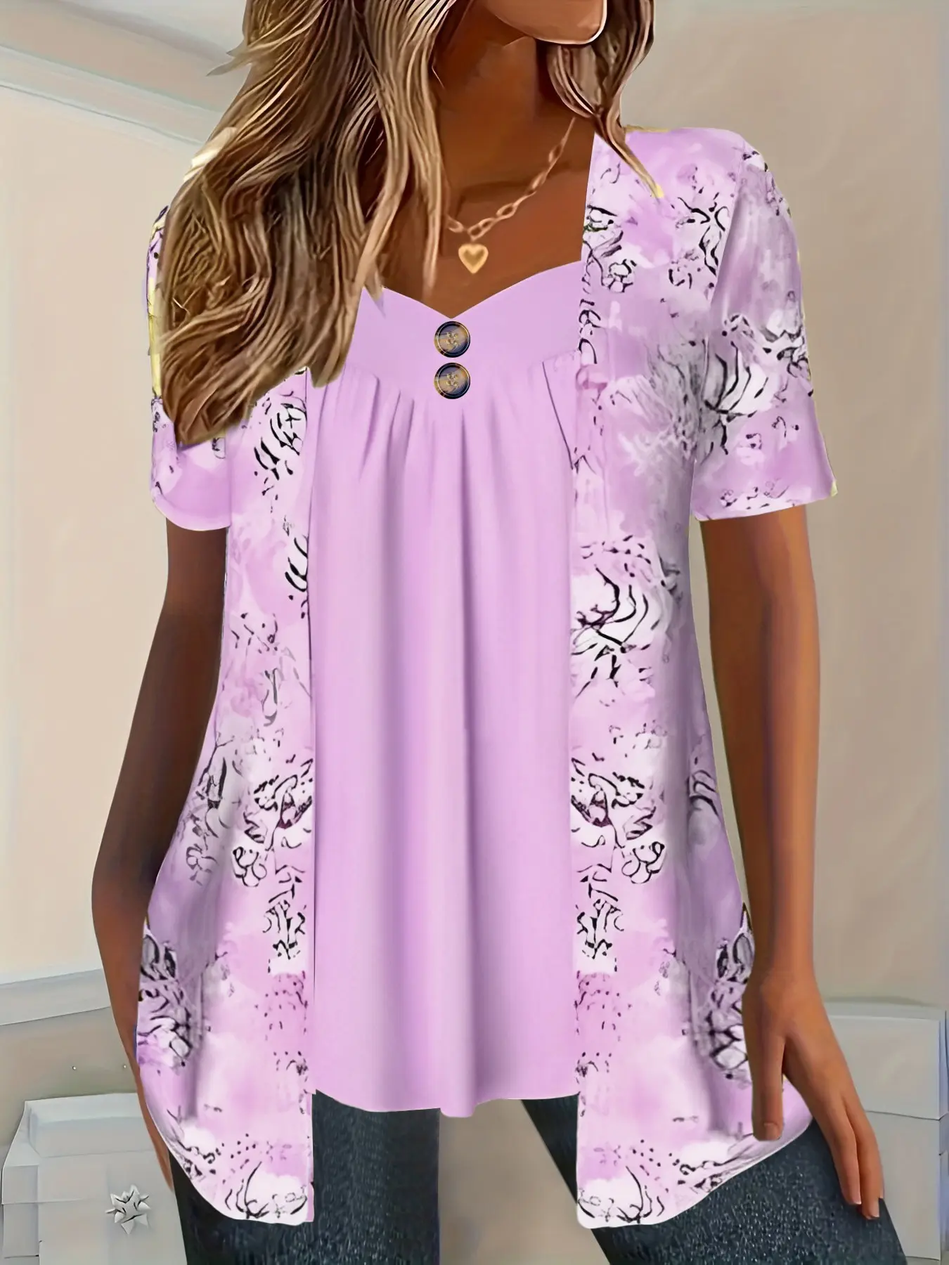 Plus Size Women's Fashion Elegant Fake Two-Piece V-Neck T-Shirt, European and American Style, Comfortable and Stylish Top for Daily Wear