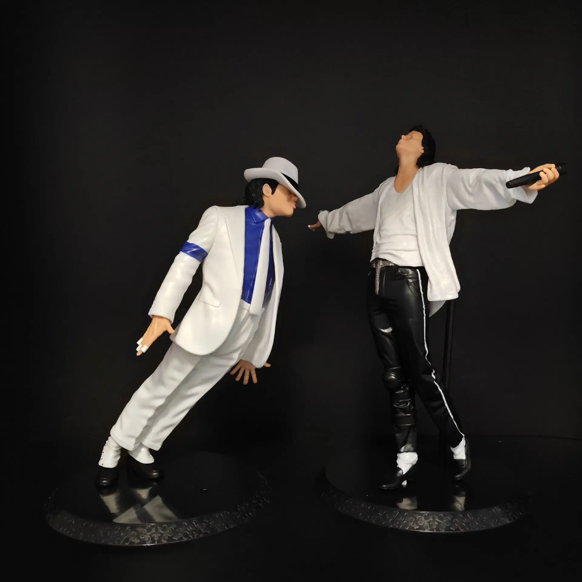 Michael Jackson Action Figure - Classic Moonwalk Pose, White Suit [Bagged], Singing Collectibles Toy, House Decoration, Souvenir Gift for Pop Music Lovers