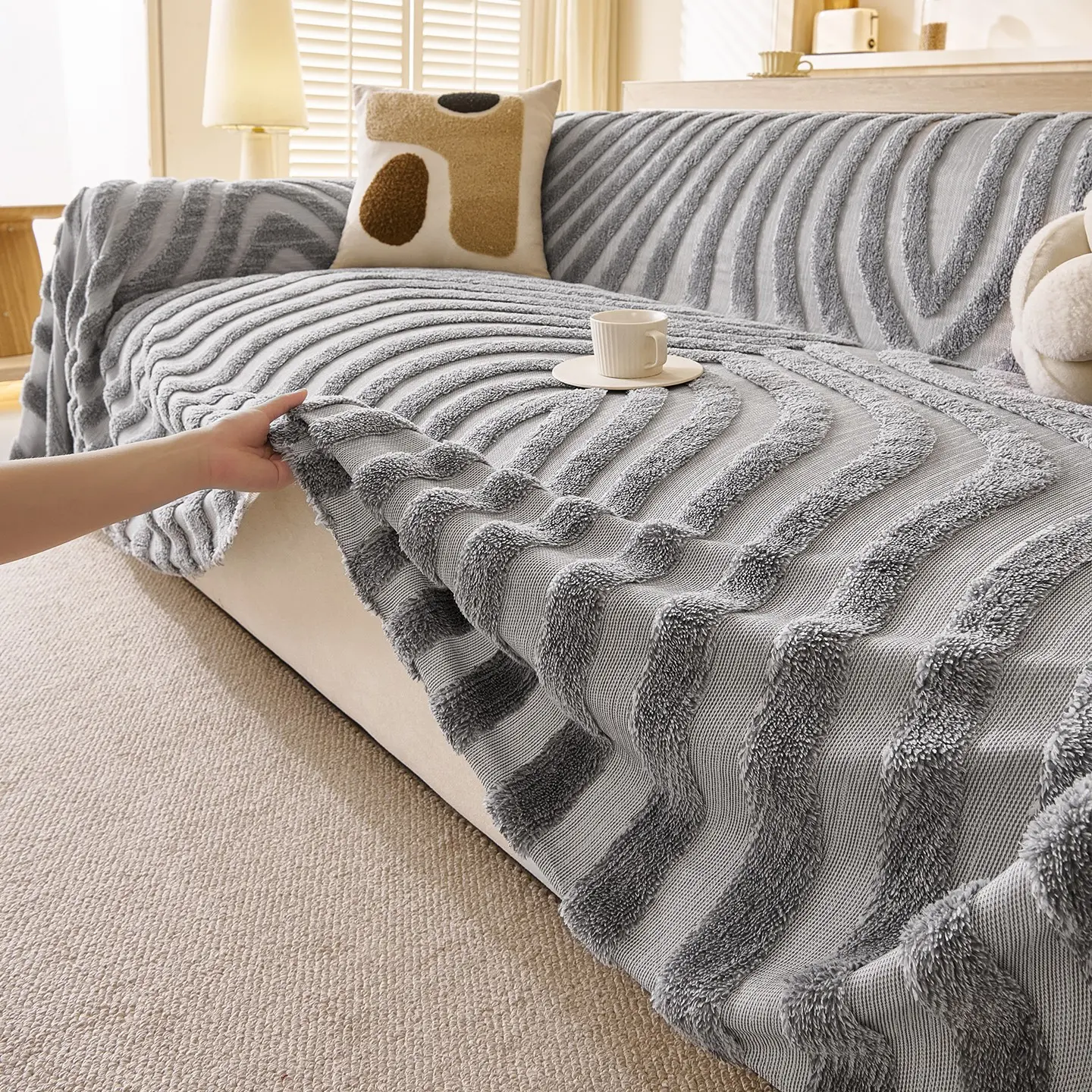 Fashion Plush Sofa Cover, Pet-Friendly One-Piece Full Cover, Warm and Comfortable Living Room Sofa Protector, Festive Decor