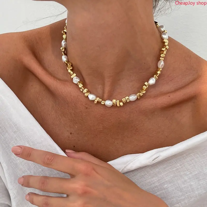 Trendy Irregular Baroque Pearl Choker Necklace, five-point star pendant paired with premium copper wrapped chain, unique stylish neck jewelry for daily street styling, casual dates and fashionable party outfit collocation