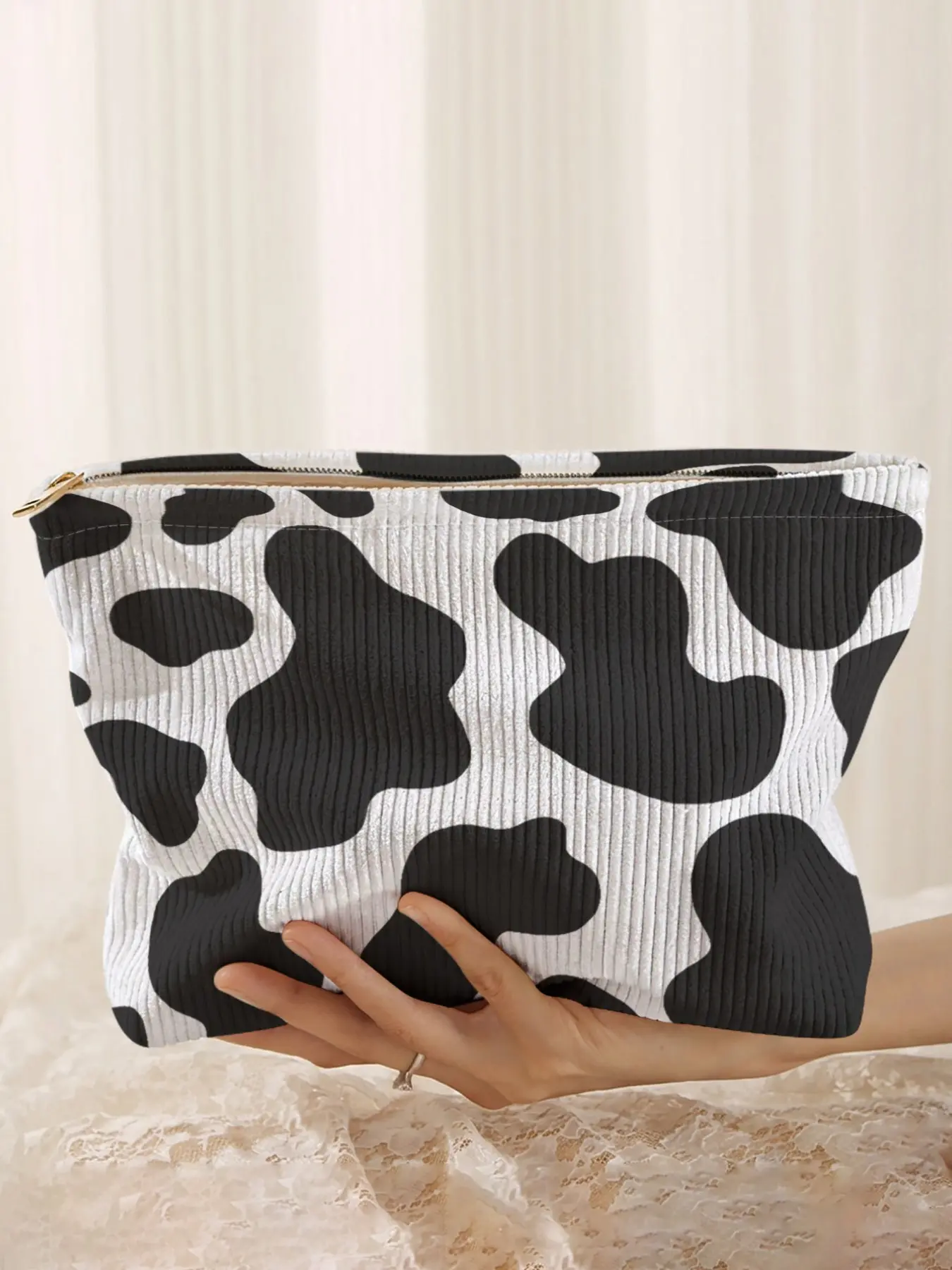 Block Pattern Velvet Cosmetic Bag, Cartoon Style, Lightweight Multi-Functional Fashion Casual Makeup Bag, Travel Makeup Pouch, Portable Cosmetic Pouch