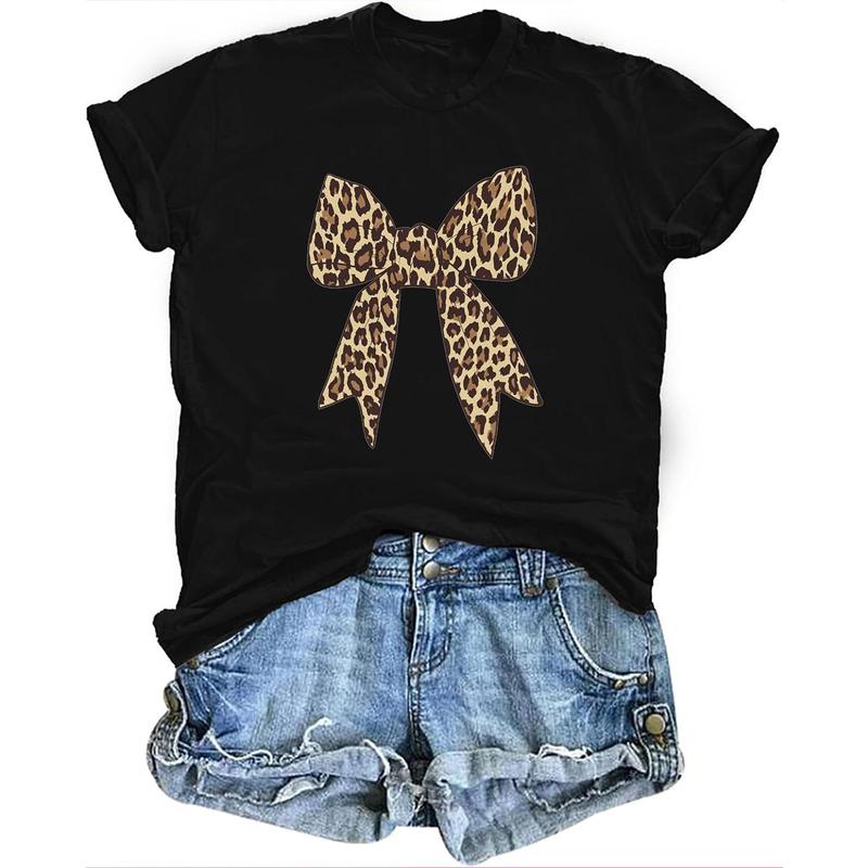 Men's Camo Bow Print Short-Sleeve T-Shirt, Casual Lightweight Old Coquette Top, Pairable with Skirts, Flat Joggers, Essential