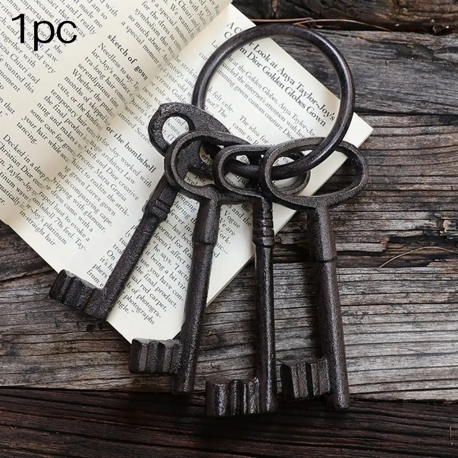 Vintage Cast Iron Metal Keychain Decorative Pendant, Coffee Shop Bar Home Restaurant Decoration, Simple Retro Style Accessory