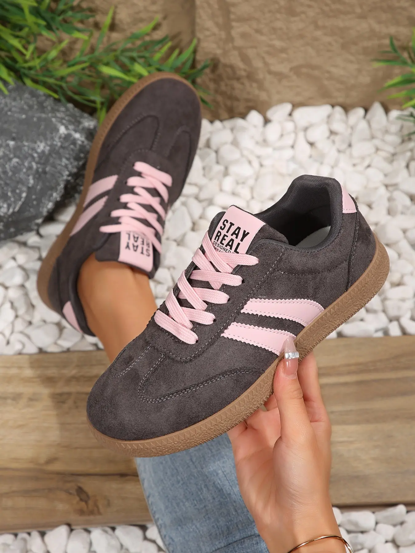 New Women's Patchwork Leather Sports Shoes, Rubber Sole Design, Ideal for Daily Wear, Perfect for Spring and Fall, Fashionable Footwear, Fashion Sneakers