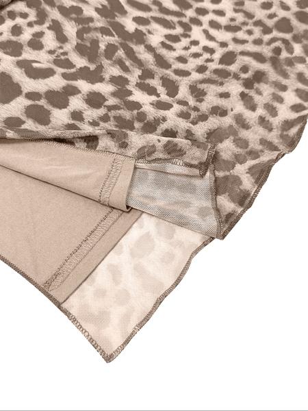 【LovelyWholesale】Women's Leopard Print High Slit Fitted Skirt, Stylish and Trendy Design for Casual or Night Out, Perfect for Summer Fashion