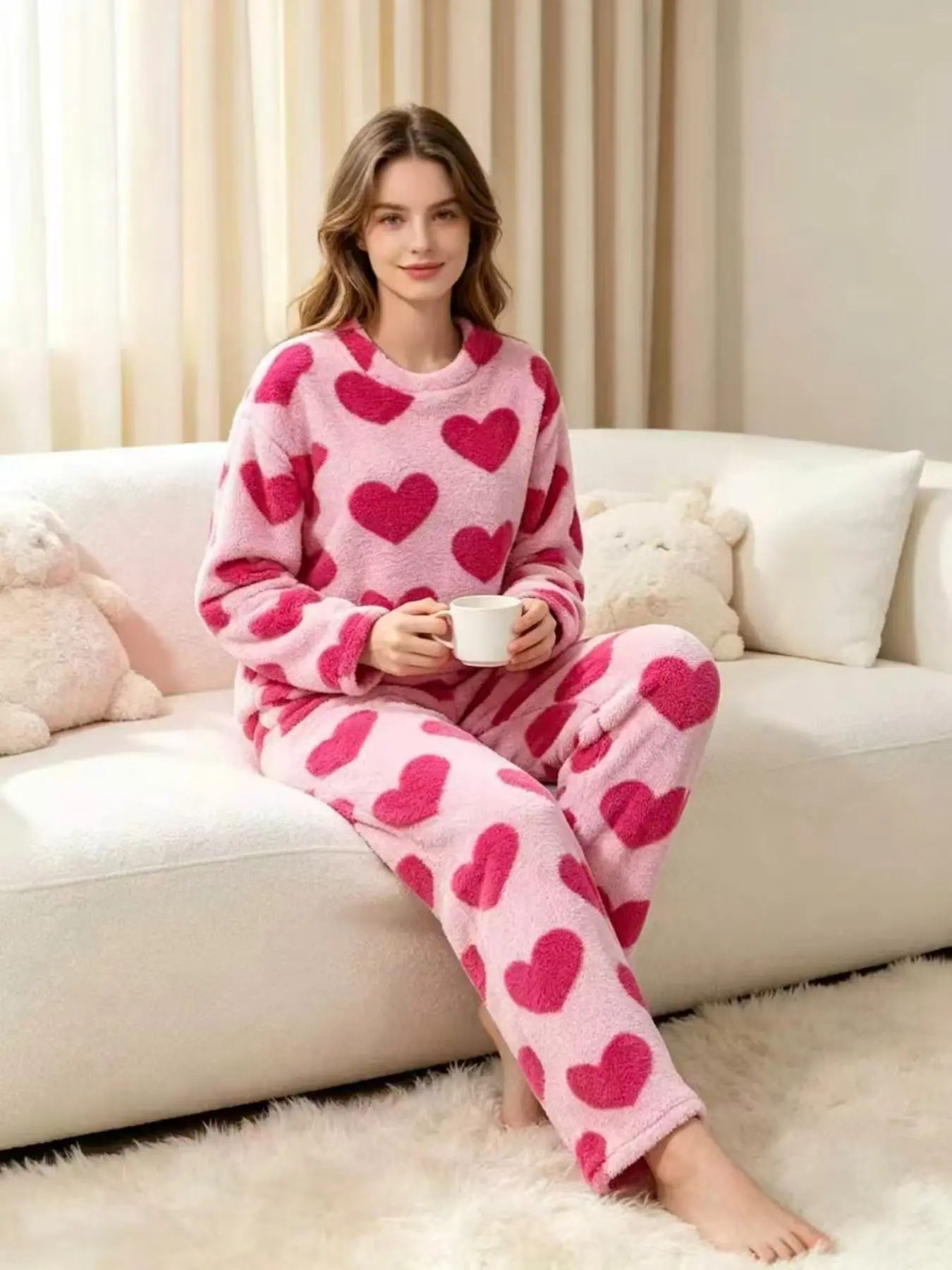 Women's 2-Piece Pajama Set, Soft Plush Heart Pattern, Long Sleeve Top & Pants, Comfortable Winter Sleepwear, Casual Loose Fit