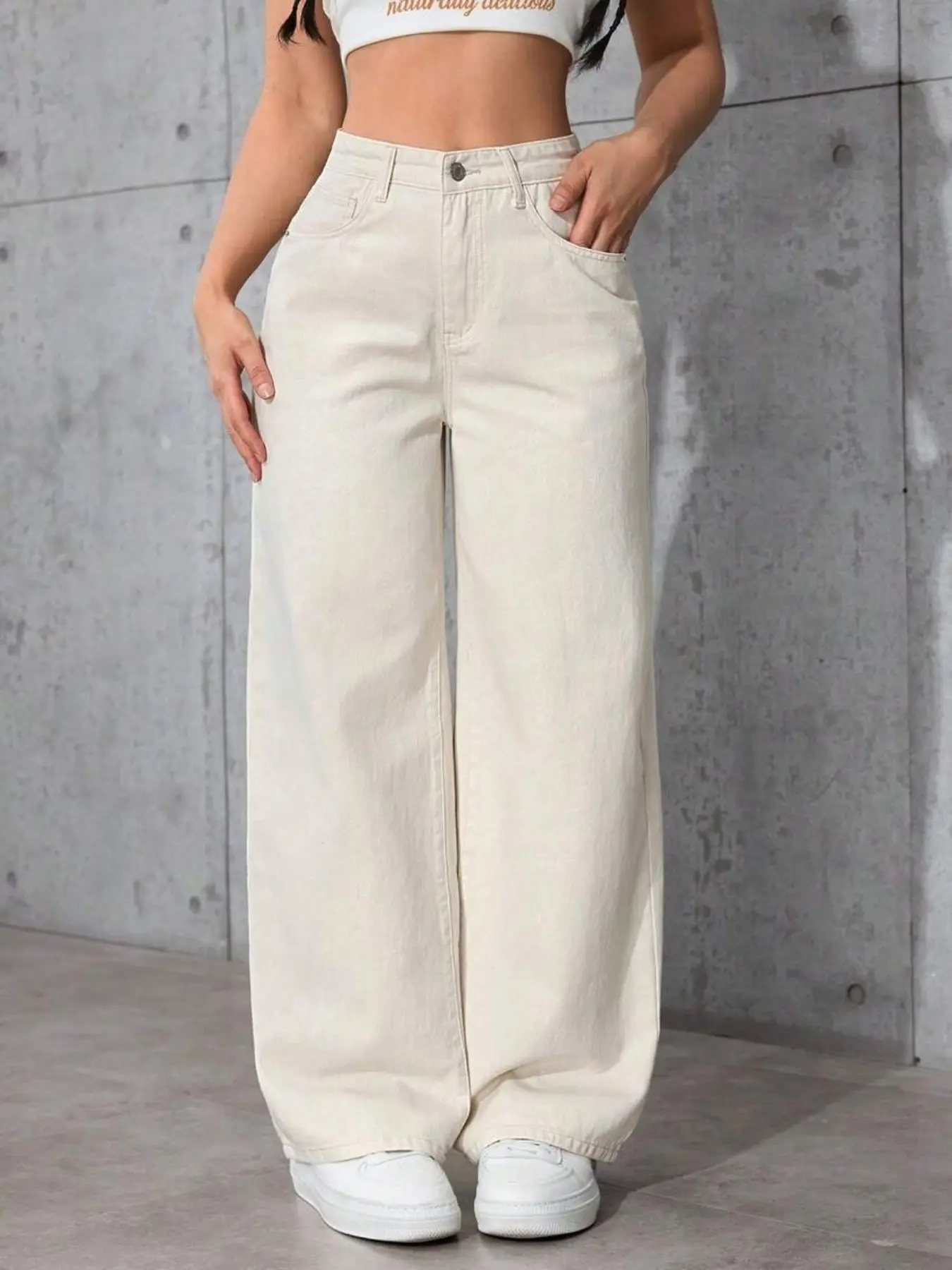 Petite Women's High Waist Straight Leg Jeans, Loose Fit Street Fashion Brand Denim Jeans, Casual Style with Side Pockets, Ladies' Clothing