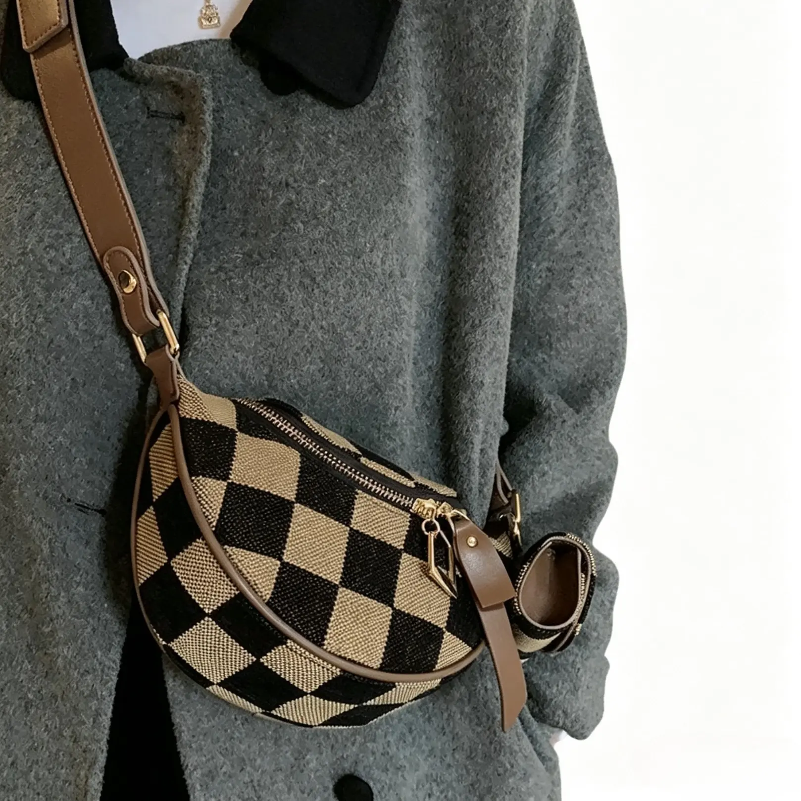 Women's Checkered PU Leather Bum Bag - Versatile Waist Pack, Zippered, with Headphone Slot, Crossbody for Daily Commuting & Casual Use, Bum Bags