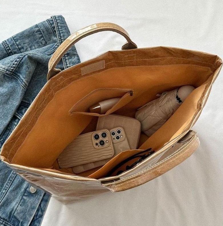 Vintage Letter Print Tote Bag - Waterproof & Sturdy Large Capacity Tote for Commute, Work & Shopping