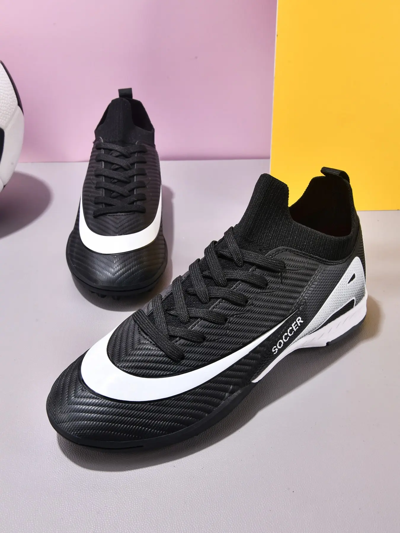Unisex Football Shoes, Sports Football Shoes, Football Boots, High-Top Training Cleats, Anti-Slip Rubber Sole, TF Short Studs, Lightweight, Durable, Indoor/outdoor Use