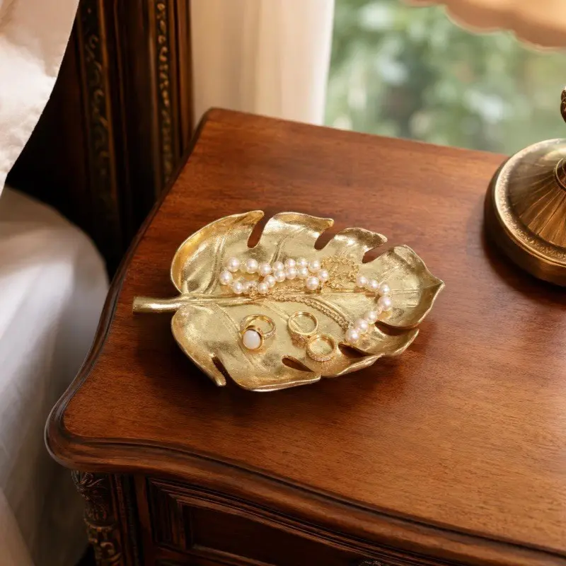 Golden Monstera Leaf Jewelry Stand, Vintage Vanity Ring Necklace Tray, Luxurious Bedroom Nightstand Decor, Christmas Gift, Creative Ornament