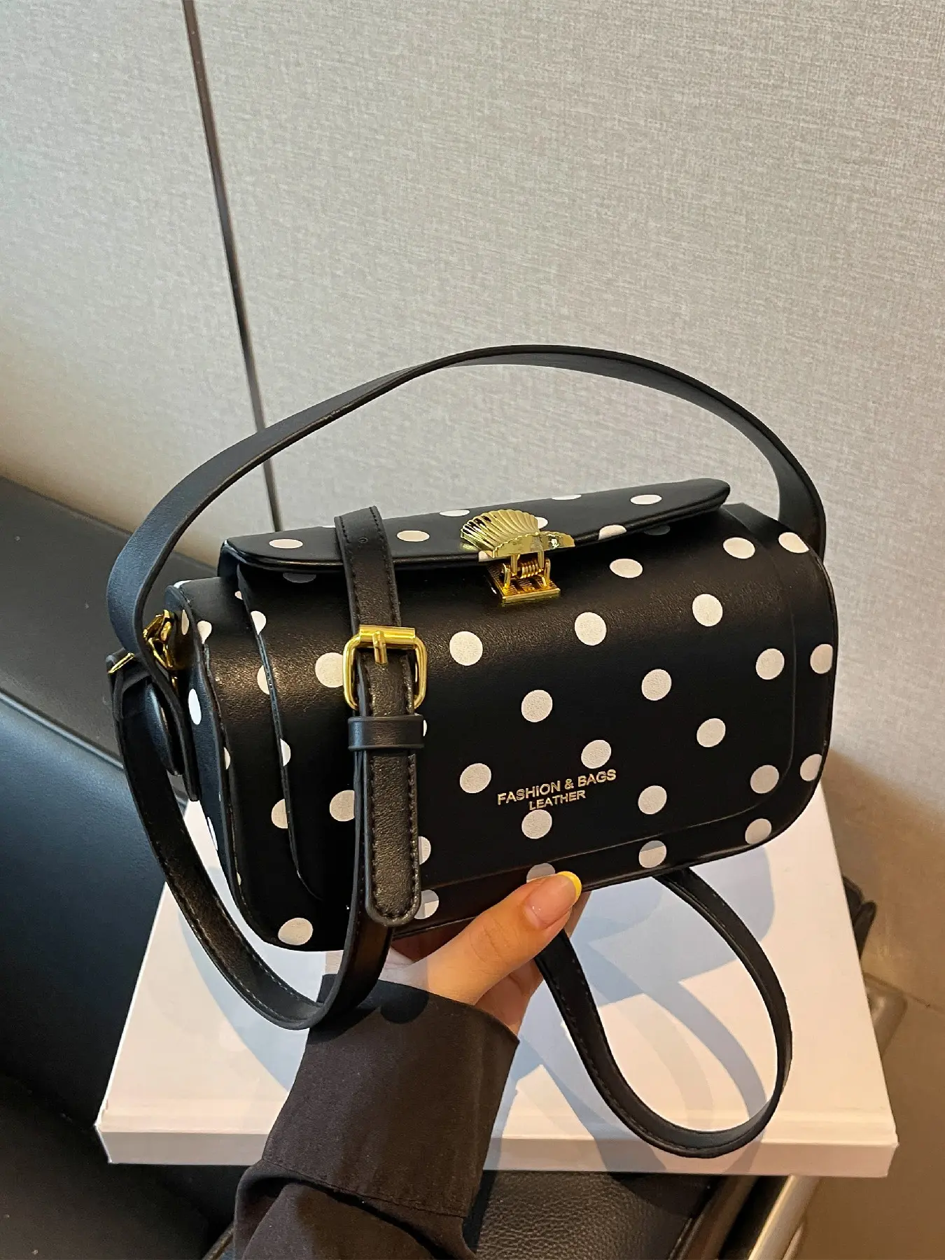 Simple and versatile polka dot mini women's crossbody box bag, gold twist lock closure, detachable thin shoulder straps for both hands, small PU leather wallet, vintage elegant daily date handbag, Crossbody Bags