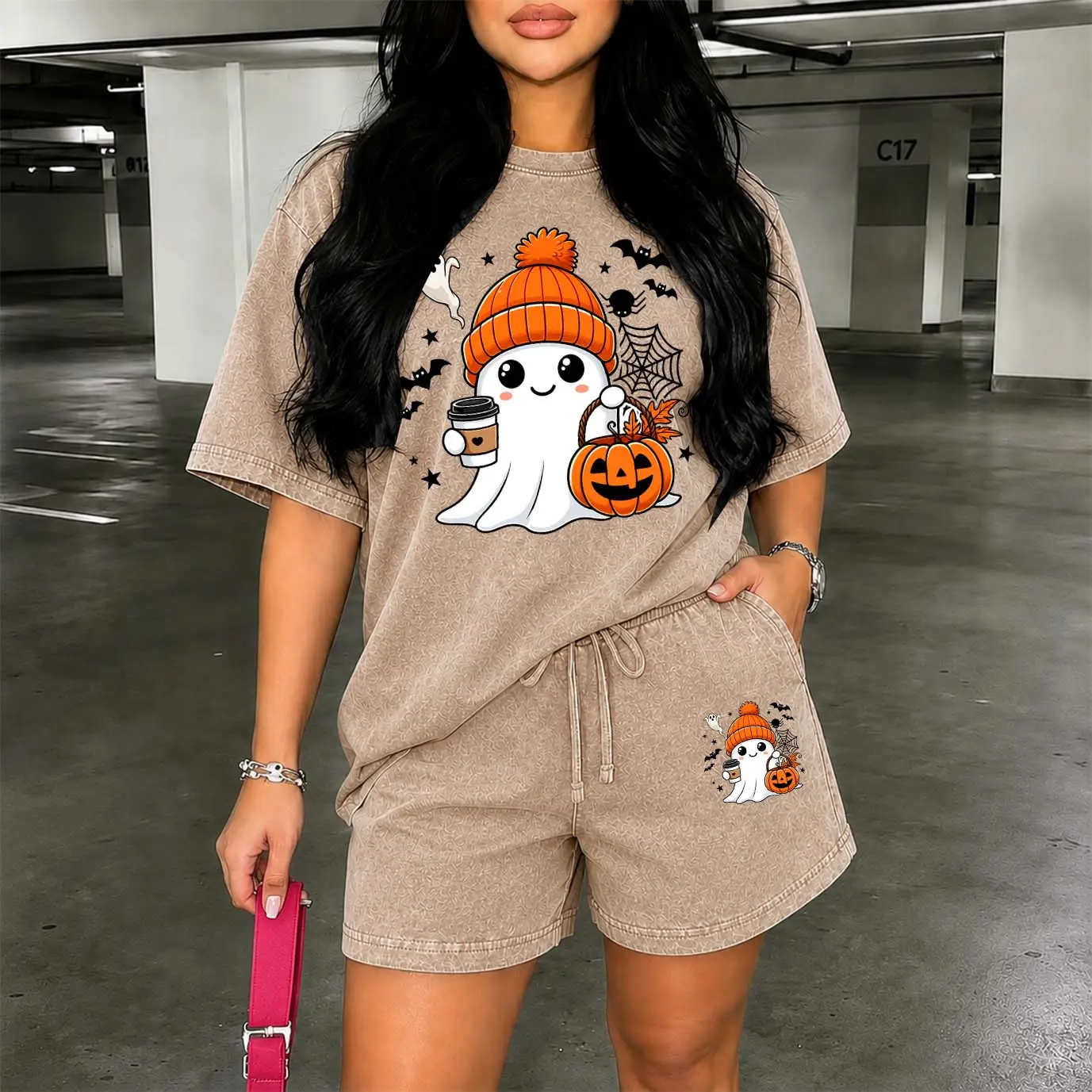 Women's Washed Cotton Shorts Two-Piece Set: A Uniquely Styled Halloween Ghost-Themed Party Outfit. Featuring "Cute Halloween Ghost Patterns, And Pumpkin Designs. Also Suitable As Casual Summer Loungewear.