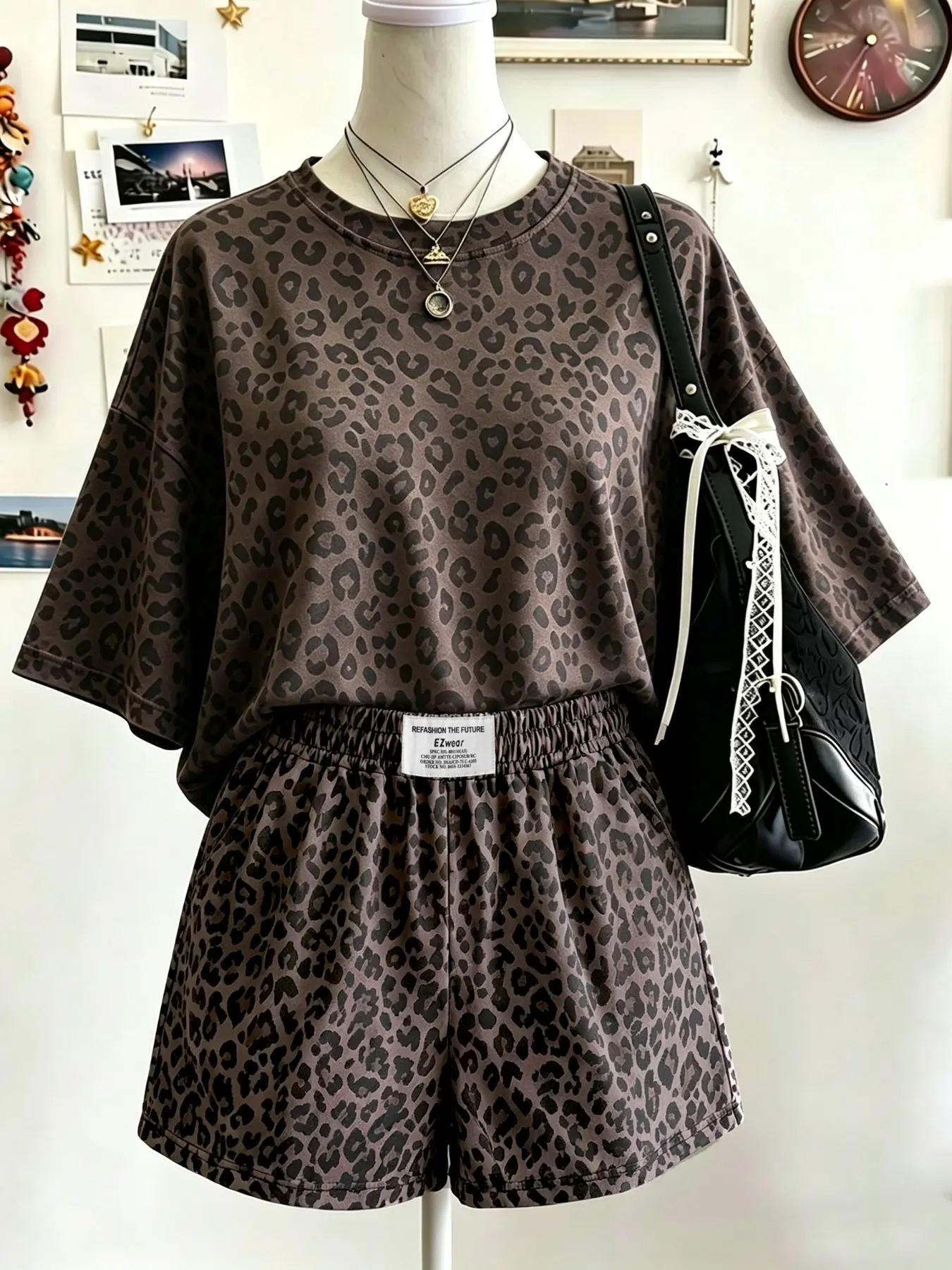 Women's Leopard Print Set, Loose-Fit Short Sleeve Top + Elastic Waist Shorts, Soft Fabric Casual Streetwear, Home & Leisure