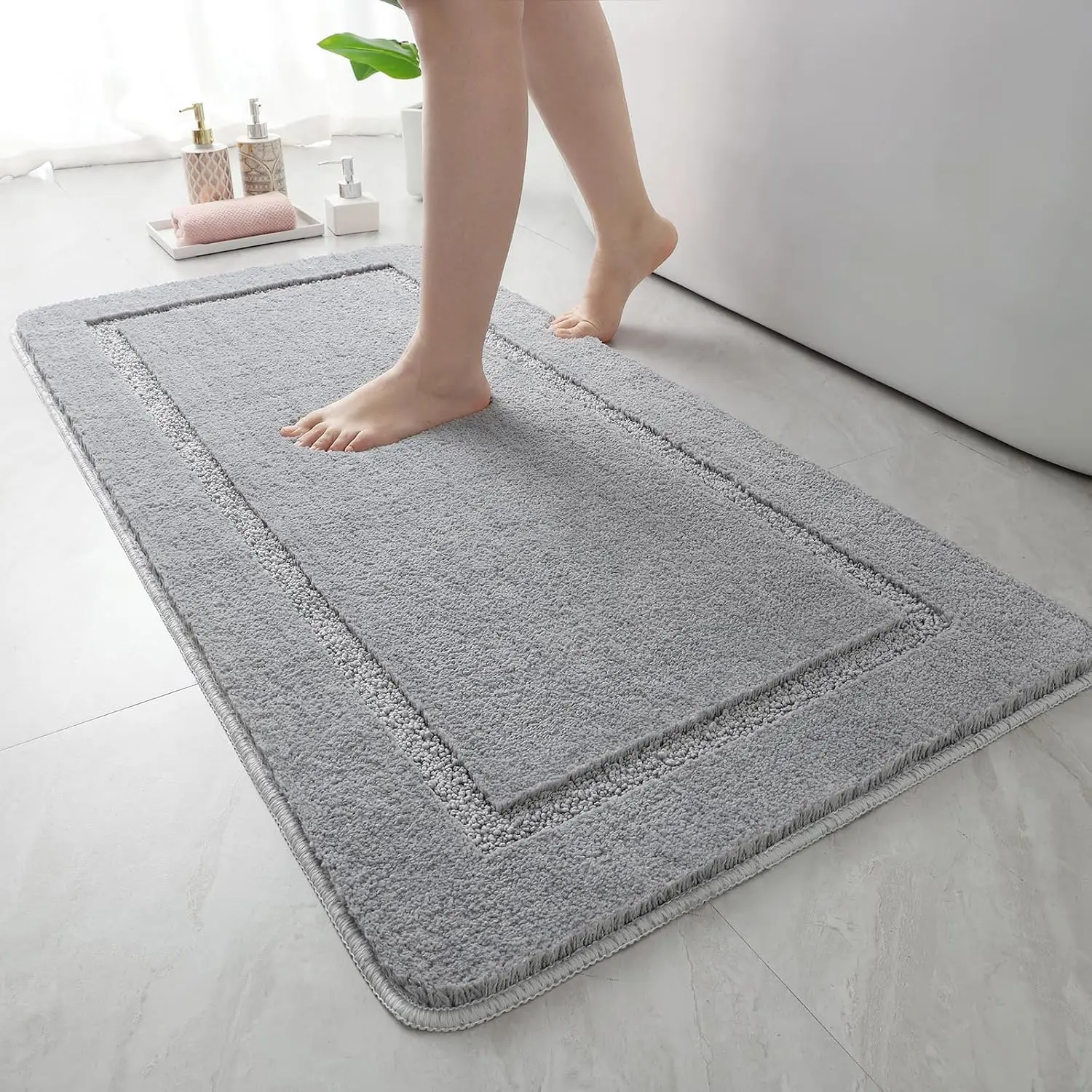 Bathroom Rugs 20x32 inch Non Slip Washable Bathroom Runner Rug, Extra Soft Absorbent Bath Rugs for Shower , Grey