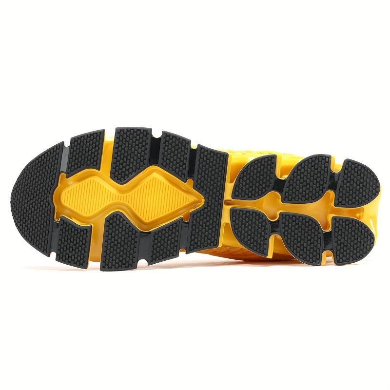 Lightweight and Breathable Men's Blade Sneakers with Odor-resistant Technology - Slip-on Sneakers with Shoelaces