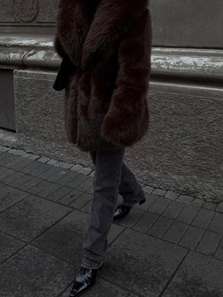 Elegant Women's Faux Fur Coat, Warm Loose-Fitting Jacket for Fall & Winter, Eco-Friendly High-End Style Outerwear