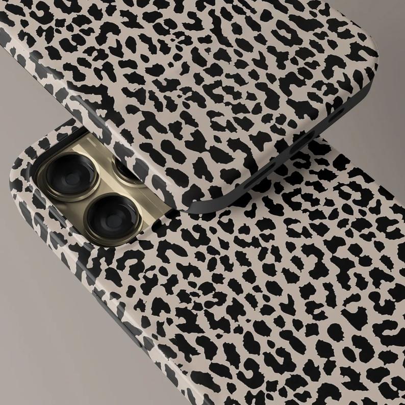 Black leopard pattern, durable, shock-absorbing two-in-one mobile phone case, suitable for iPhone 17 16 15 14 13 12 11 X and other series models, can be given as a gift to friends or family