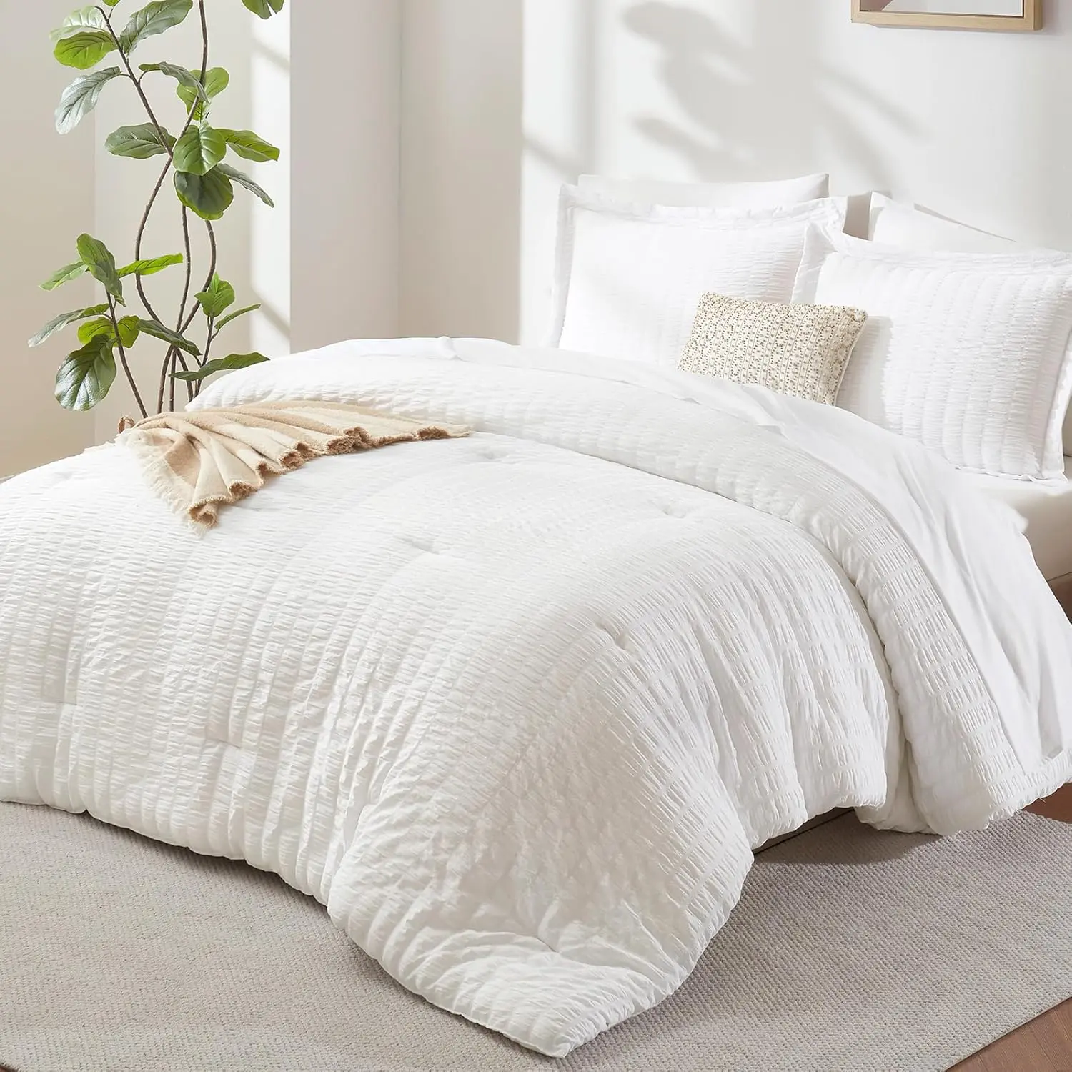 Queen Comforter Set White, 7 Pieces Seersucker Textured Luxury Bed in a Bag Queen, All Seasons Soft Bedding Sets with Down Alternative Comforter, Sheets, Pillowcases & Shams, Home Gift