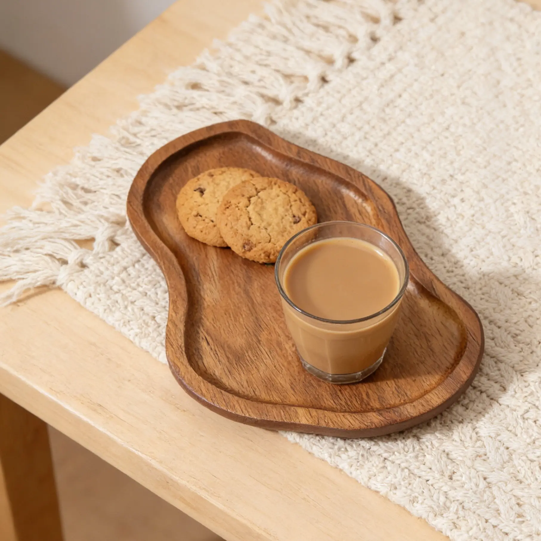 Wooden Irregular Tray, Dessert Serving Trays, Food Trays, Home-Use Dessert and Cake Plate, Breakfast and Coffee Sweet Plate, Solid Wood Storage Small Tray