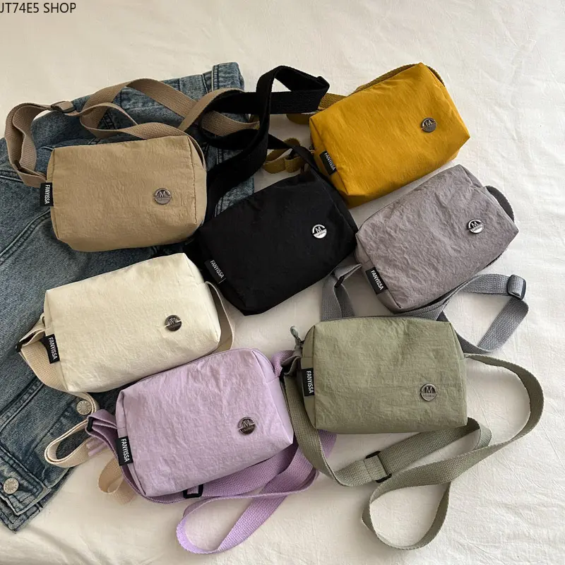 Crossbody bag women's light commuting small satchel Japanese tooling shoulder bag simple solid color sports fanny pack casual breast bag