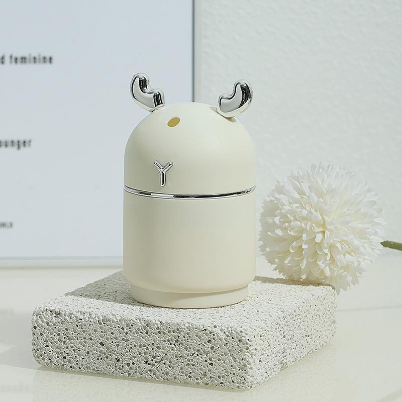 2PCS High-quality, stylish toothpick holder for home use, featuring a delicate and creative cream-colored deer design.