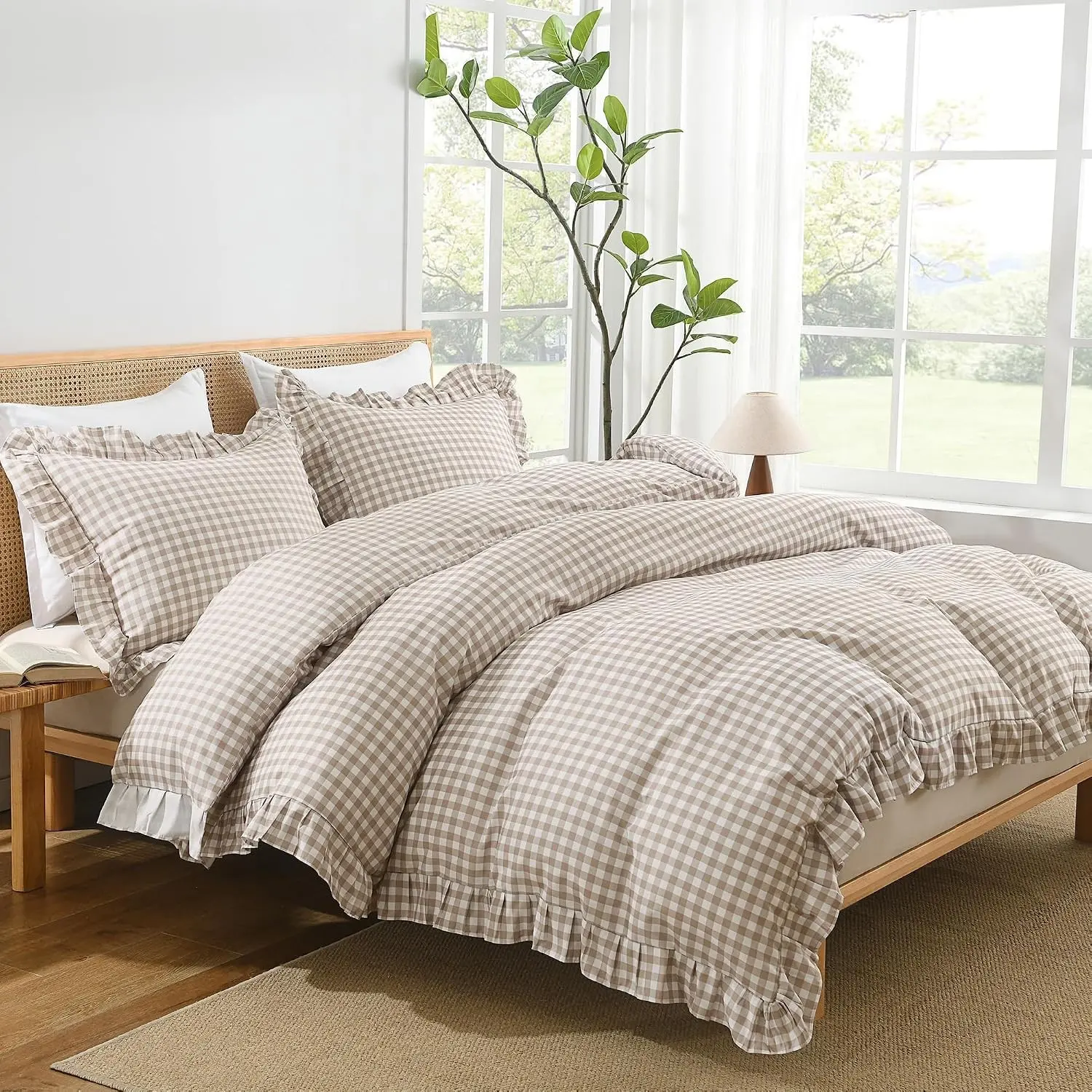 Tan Gingham Duvet Cover King, Ruffle Shabby Chic Bedding Set 3 Pcs | Farmhouse Soft Pre-Washed Polyester Comforter Cover with Zipper Closure & Corner Ties, 104x90Inch