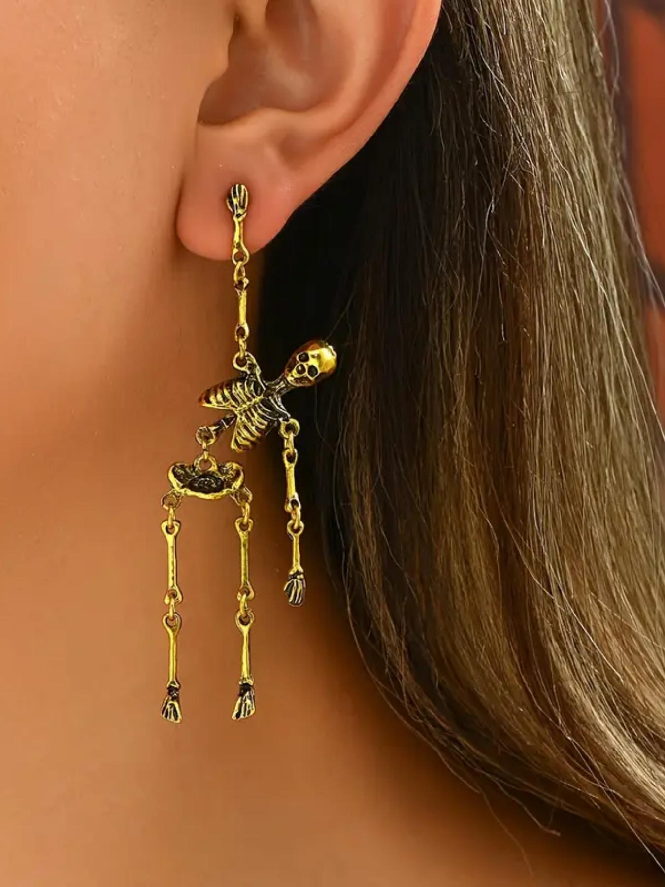 Gothic Punk Skull Dangle Earrings, Silver Color Plated, Vintage Style Halloween Witchy Jewelry for Women, Party & Daily Wear Accessory