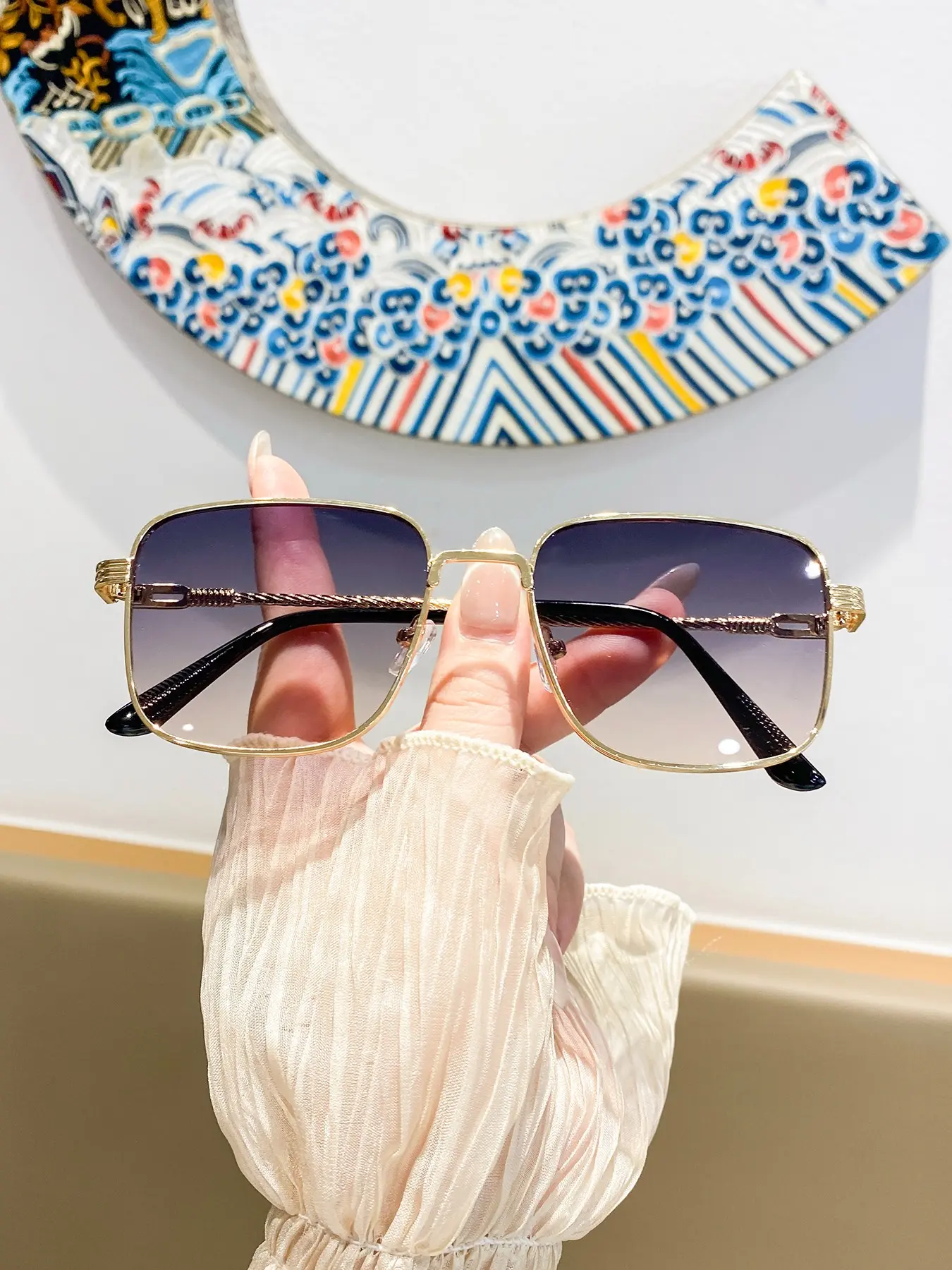 Women's Metal Square Spiral Pattern Temple Glasses, Elegant Sexy Artistic Fashion Eyewear, Versatile Stylish Sunglasses