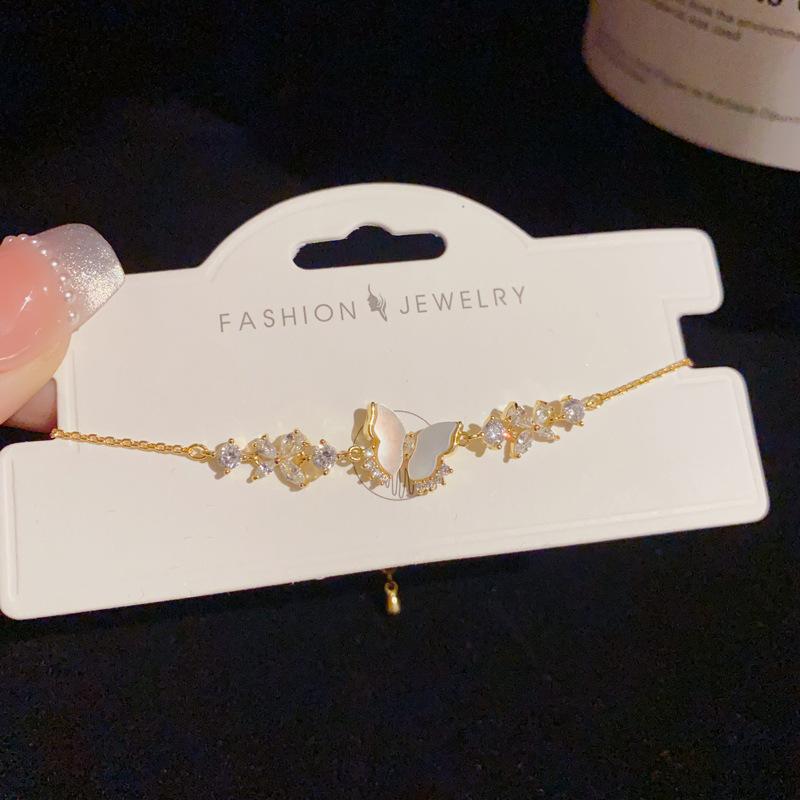 Women's Unique and Elegant Micro-Set Zircon Shell Butterfly Bracelet with Niche Luxury Fashion and Sophistication