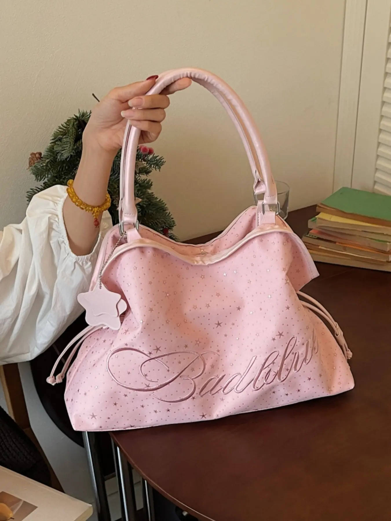 Y2K Star Embroidered Aesthetic Tote Bag, Large Capacity Drawstring Shoulder Bag, Cute Star Charm, Teenage Girls Fashion Tote, Daily Commute Shoulder Bag