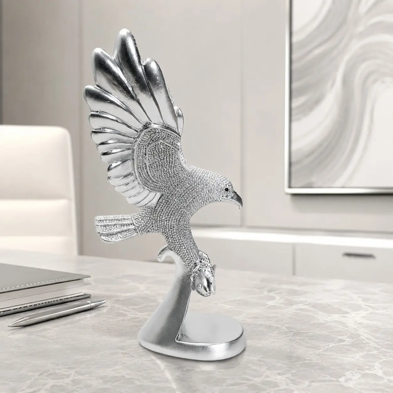 Elegant Eagle Catching Fish Ornament, Resin Statue, Luxurious Feel for Home and Office Decor, High-End Desktop Decoration, Perfect for Various Settings