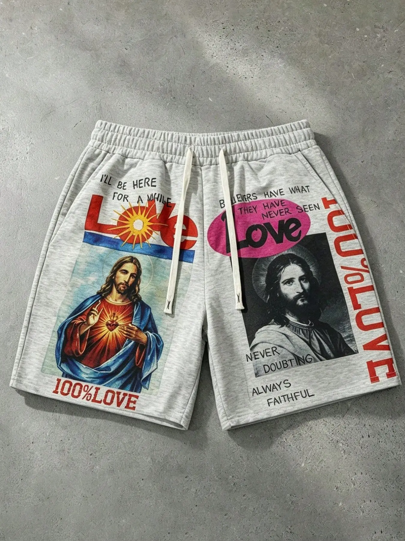 Double-sided Jesus figure 100% LOVE double-sided printed men's shorts, unisex loose-fitting trendy heather gray shorts, women's retro colorful heart letter summer American hip-hop men's shorts drawstring shorts street Y2K style