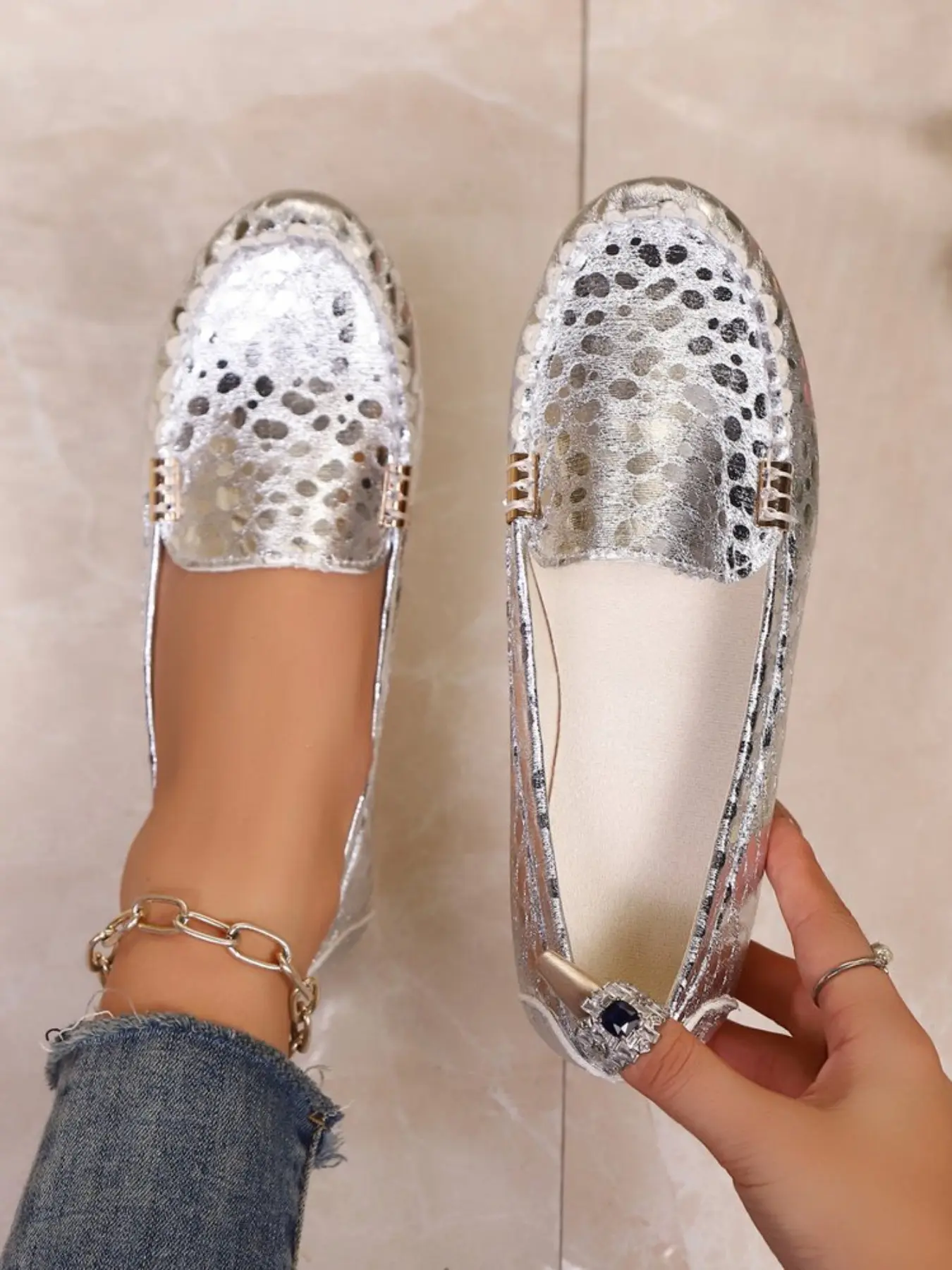 Women's Slip-On Flat Shoes, Breathable PU Leather, Lightweight Round Toe, Comfortable Driving Shoes, Casual Daily Wear, Easy-On Design