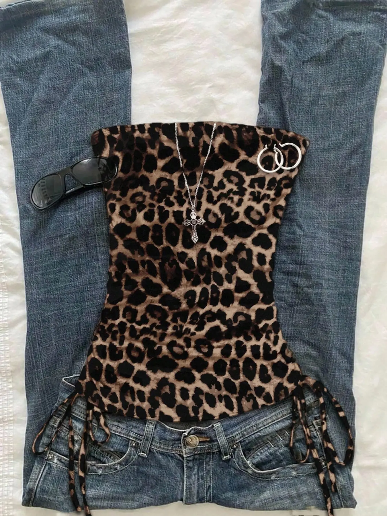 1Pcs Leopard Print Strapless Bandeau Crop Top for Women, Side Drawstring Ruched, Stretchy Comfortable, Y2K Edgy Street Style