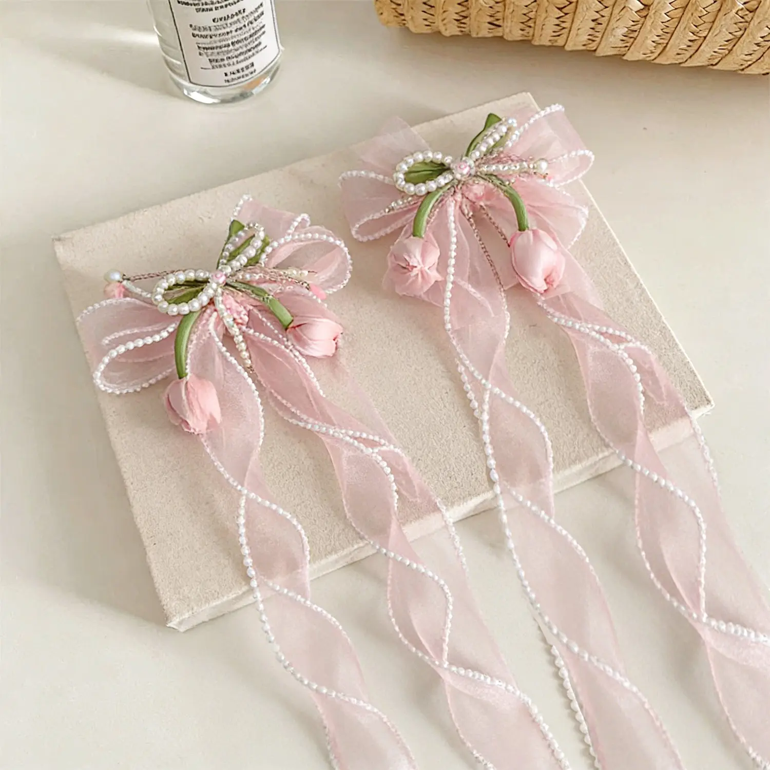 2pcs/1 Pair Pink Tulip Curtain Ties, with Beaded Edge Curtain Ribbons, French Romance Curtain Binding Straps, Curtain Rope Curtain Holdback for Living Room Bedroom French-Style Home Decor