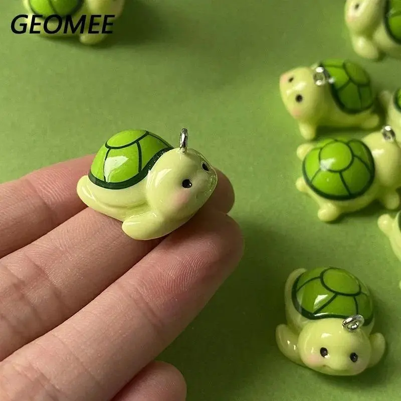 10pcs Kawaii Look 3D Small Turtle Shape Resin Charms, Cartoon Animal Pendants for Earring Keychains, DIY Decor Jewelry Making Supplies (Garden Decor Accessory)