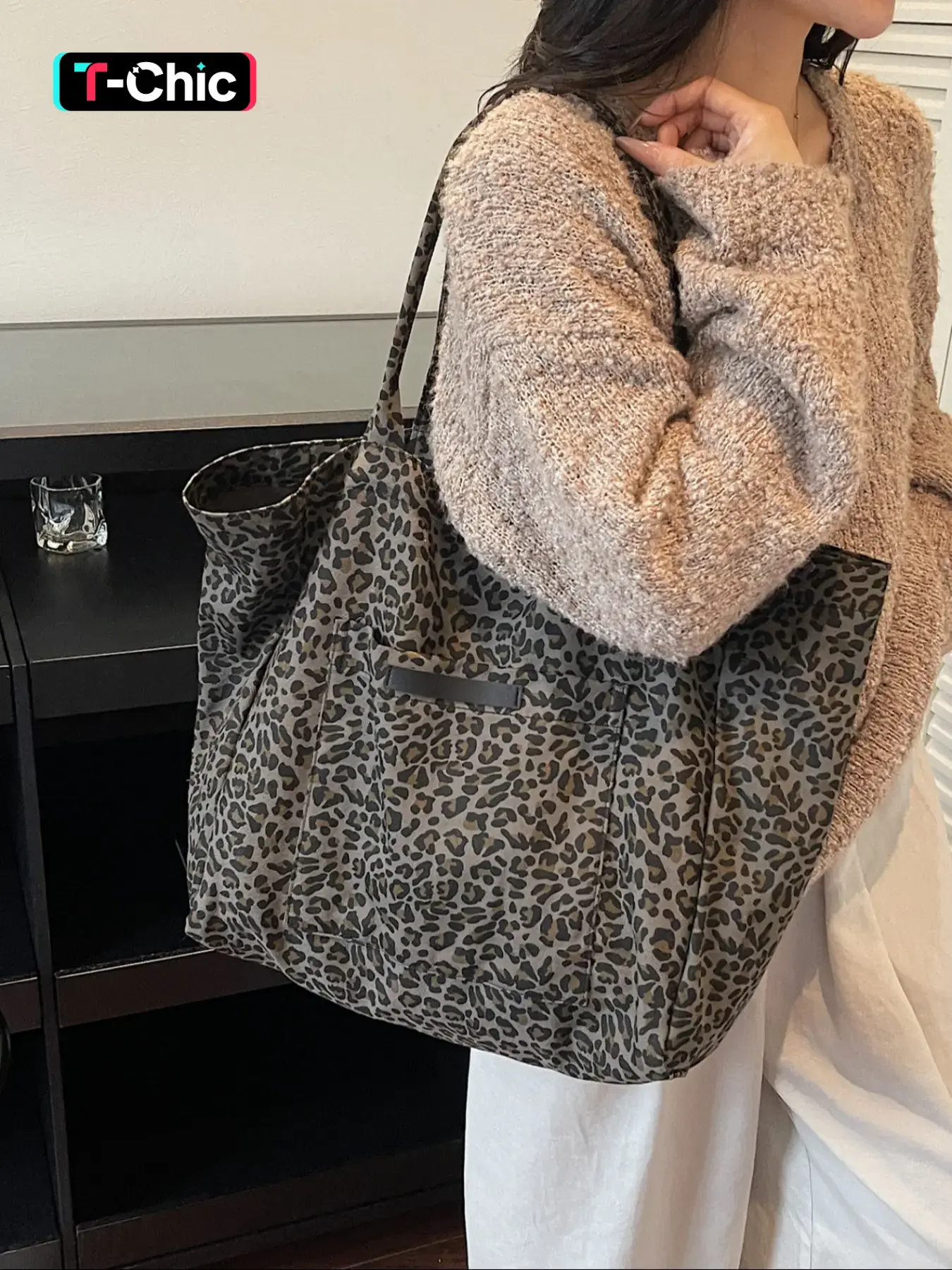 Autumn Winter Retro Leopard Print Large-Capacity Fashion Commuter Tote Bag, Casual Shoulder Bag for Daily Commute and Shopping, Versatile Women's Handbag, Fashionable Tote Bag, Fashionable Bags