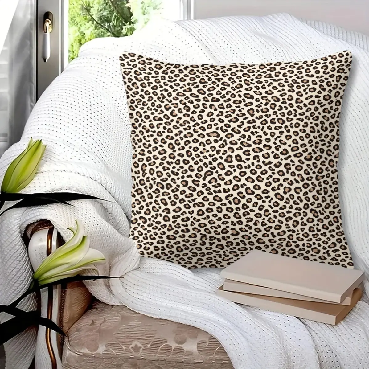 Classic Leopard Print Throw Pillow, Elastic Filling Plump & Durable, Luxury Vintage Decor Cushion for Living Room Bedroom (With Pillow Core) Home Decorative Cushion