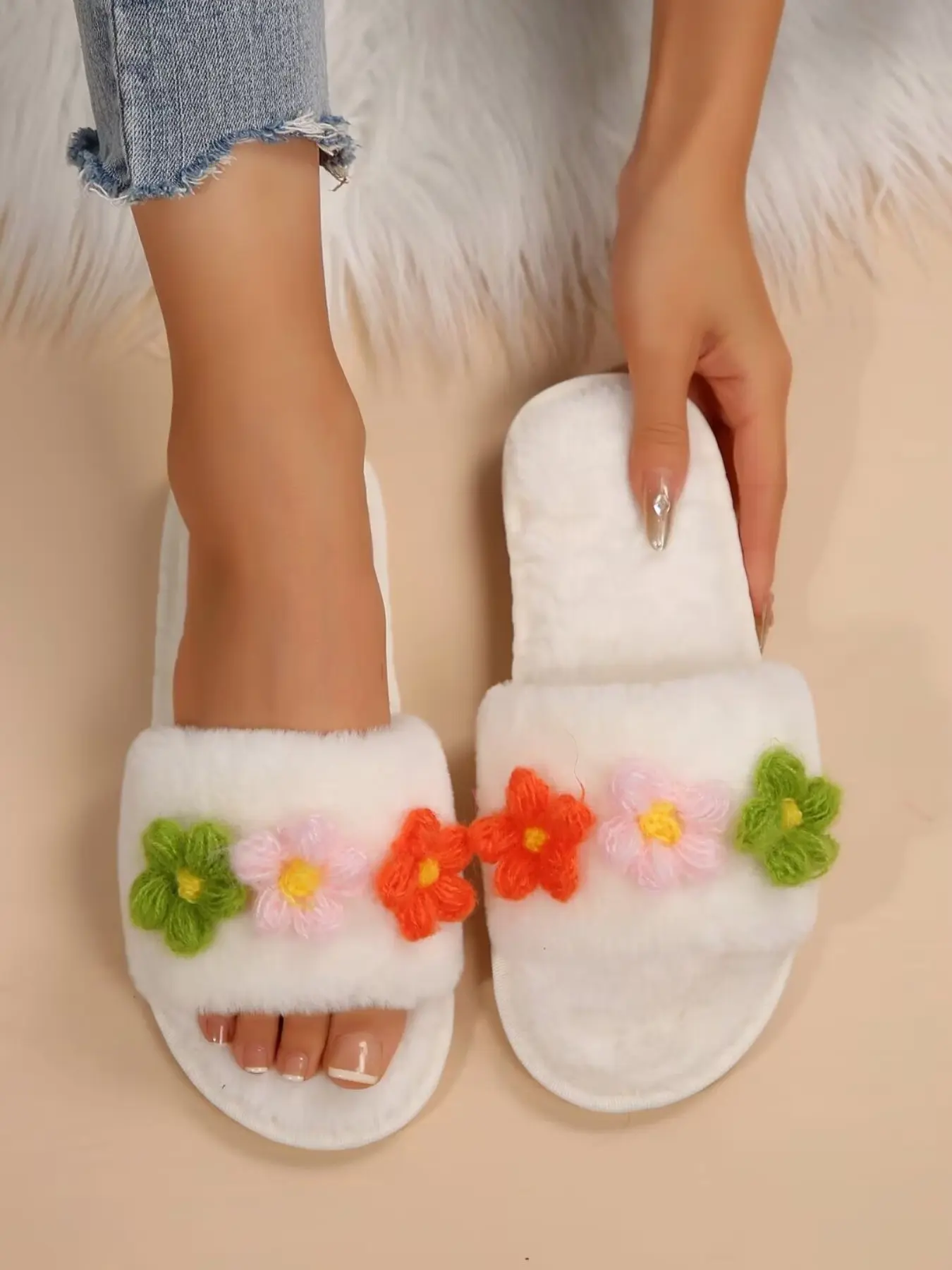Women's Plus Size Ethnic‑Style Furry Slide Slippers, Retro Fringe Trim Fuzzy House Slippers, Flat Warm Indoor Slippers