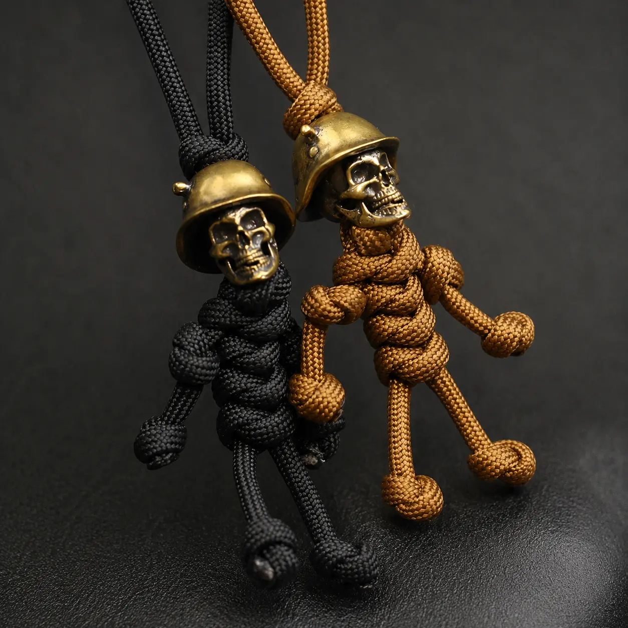 Heavy-Duty Brass-Finished Skull Soldier Keychain with Tactical Paracord Lanyard – Durable Decorative Accessory for Bags, Backpacks, and Outdoor Gear – Bulk Packaging for Gifting or Personal Use