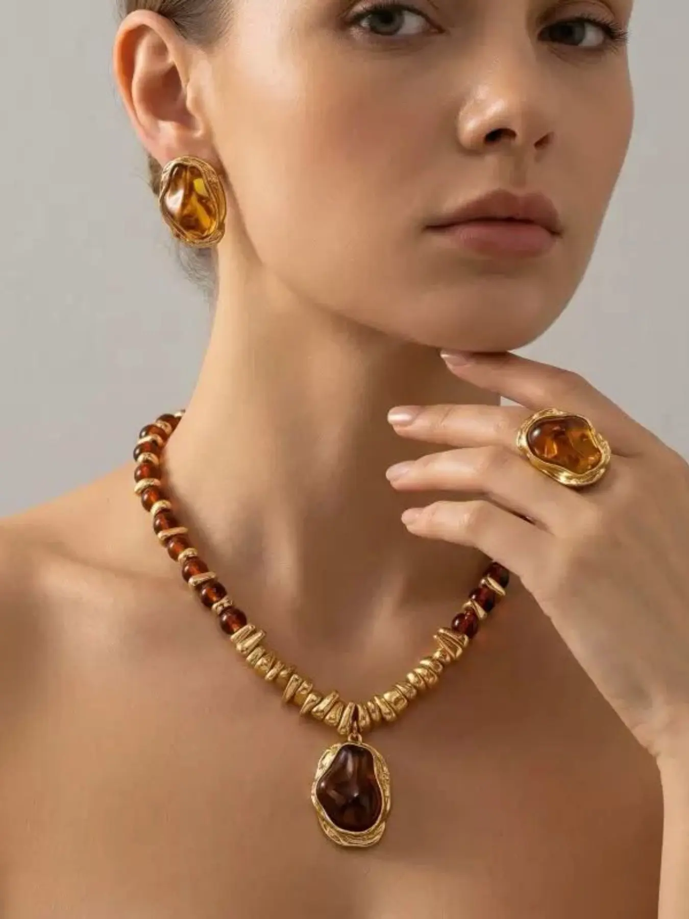 Amber Resin Baroque Jewelry Set, Pendant Necklace, Earrings, Ring, Elegant Vintage Luxury Gift for Women