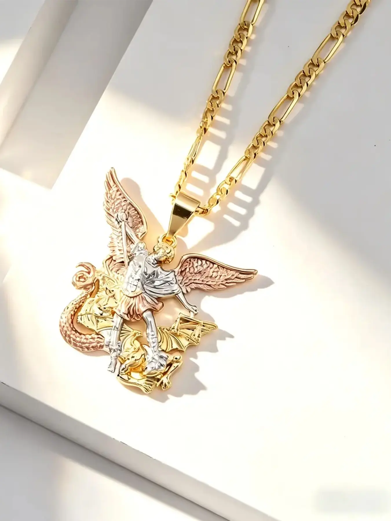 St. Michael Necklace, Vintage and Elegant Design, Faith Pendant Necklace, Unisex, Perfect for DailyWear, Party, Christmas, Halloween, Father's Day Gifts, Daily Accessories, Fashion Jewelry, Chain Necklace