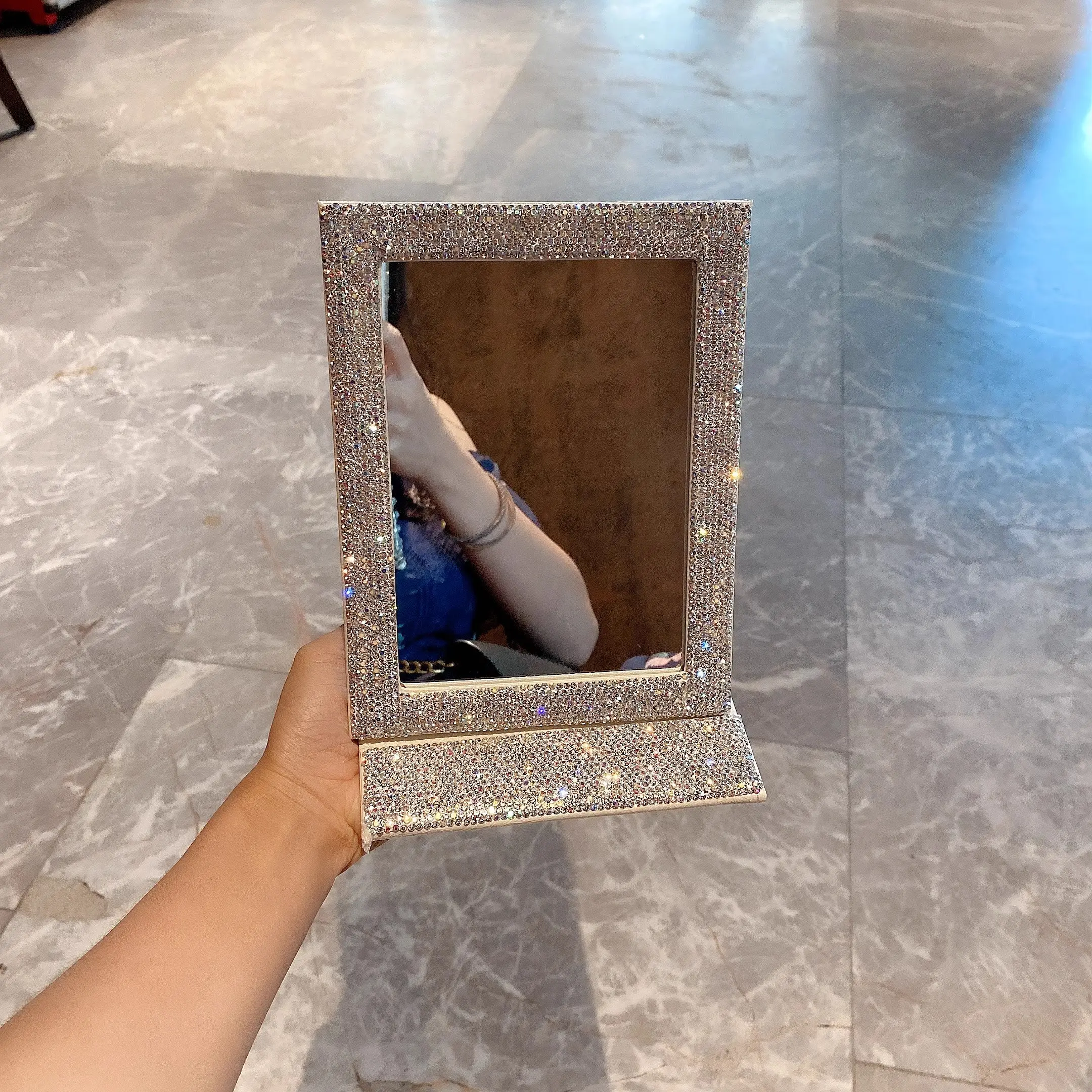 High-Definition Folding Mirror, Artificial Rhinestone Desktop Makeup Mirror, Luxury Tabletop Dedicated Makeup Mirror, Single Piece