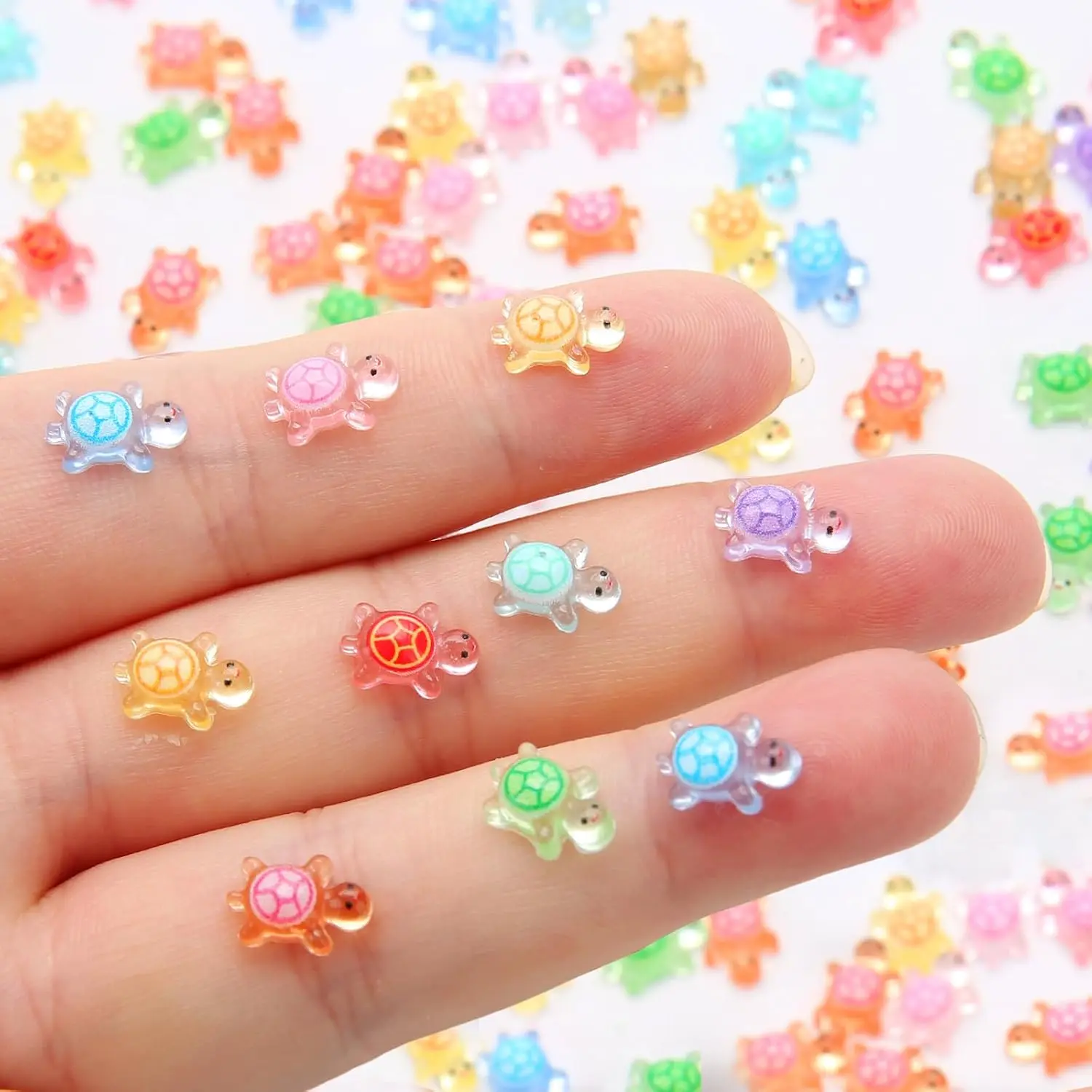 200 count Mini  Turtles Glow in the Dark Sea  for Dollhouse Decor |  Sea Turtle to  Small Luminous Figures Miniature Plastic  for Fairy Garden  Landscaping  Decor Crafts