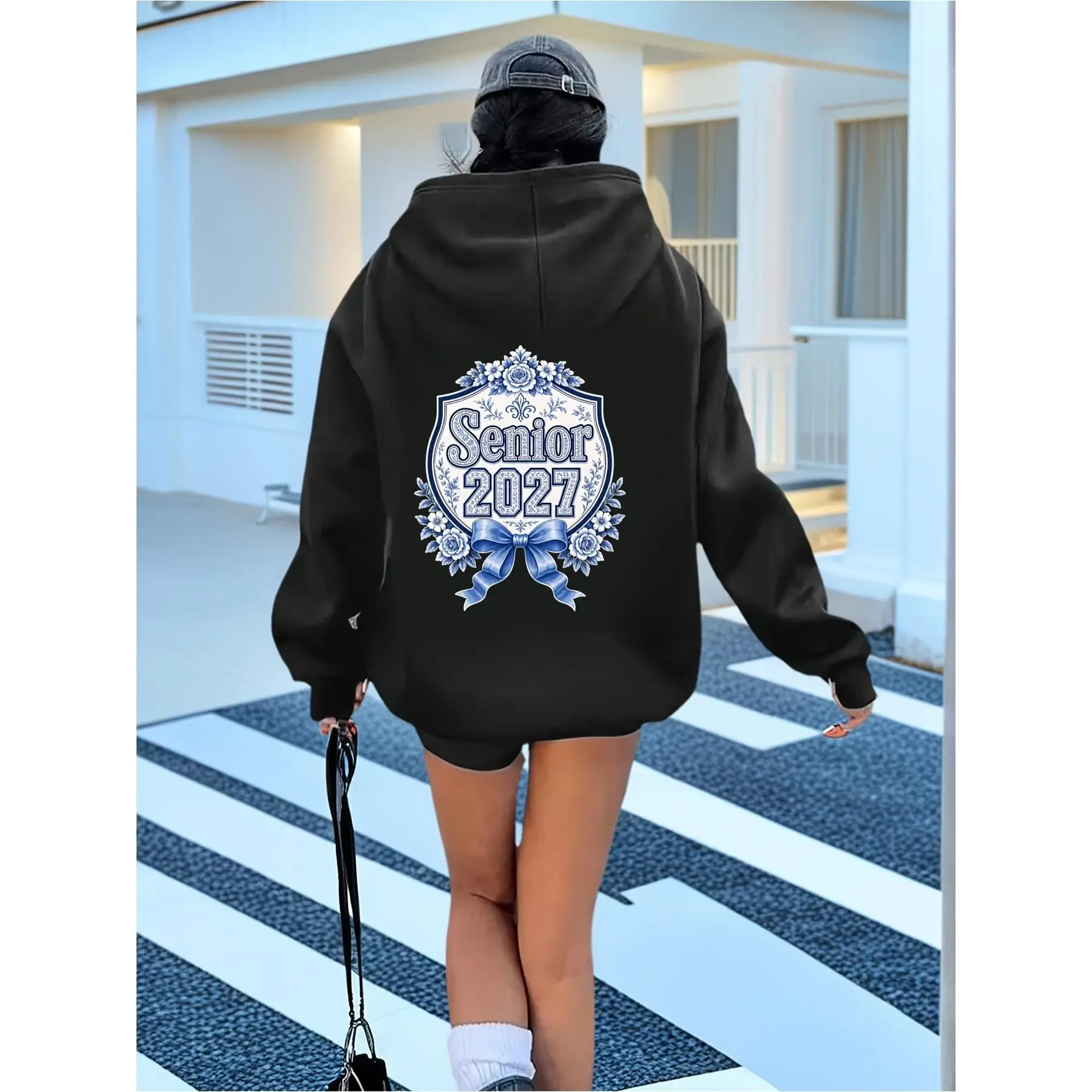 Women'S Sweatshirt Senior Class of 2027 Blue Floral Crest Graduation Print Kangaroo Pocket Drawstring Hoodie, Autumn/Winter Hoodie